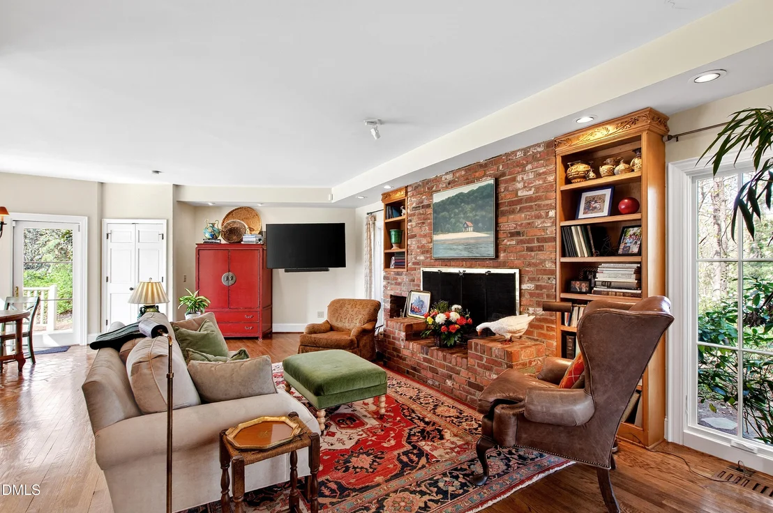 Photo of 223 Hillcrest Circle