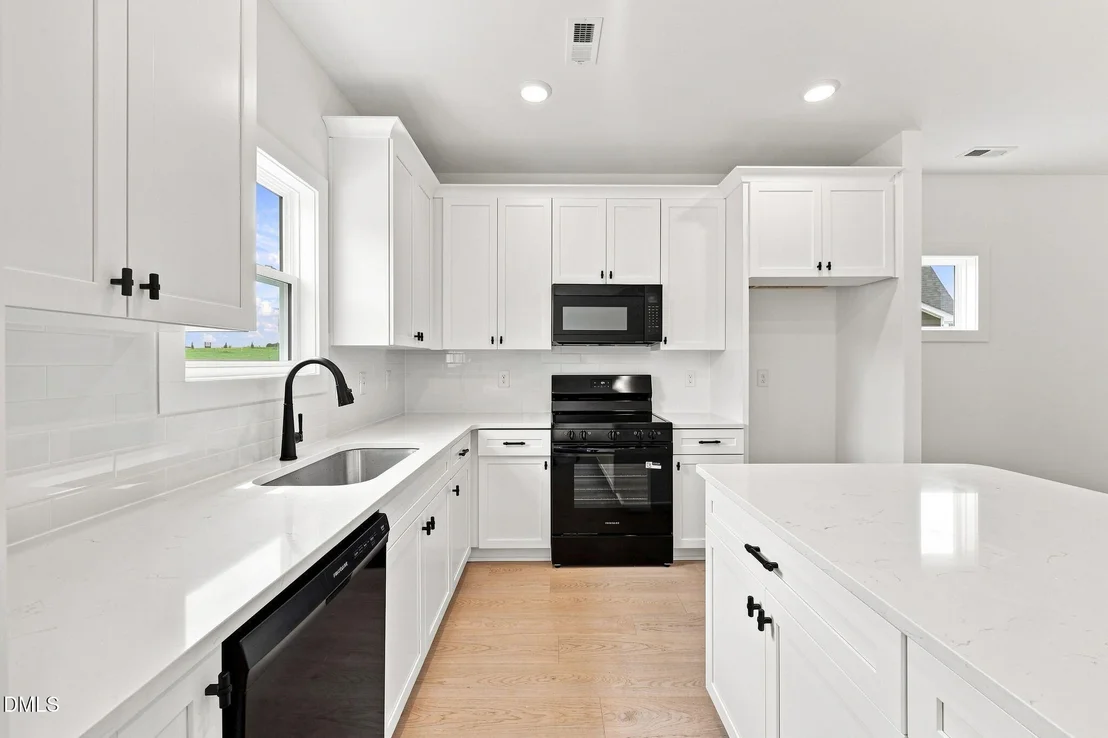 Photo of 143 Grinnell Loop