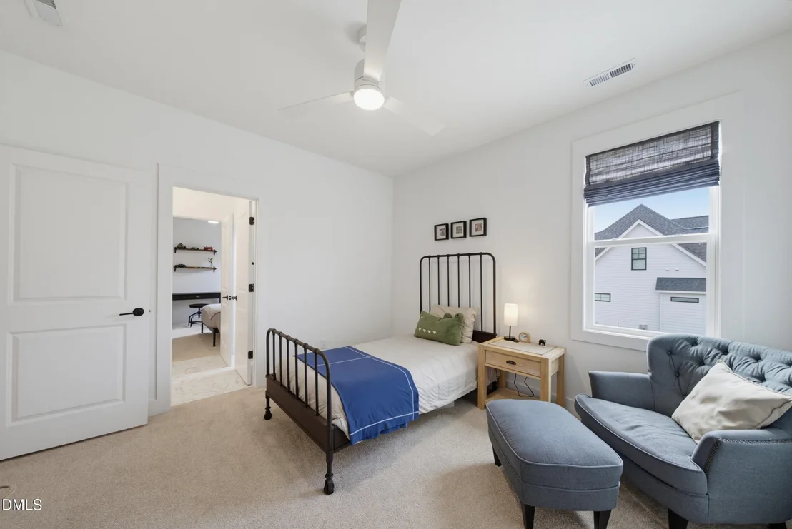 Photo of 40 Spanish Oak Drive