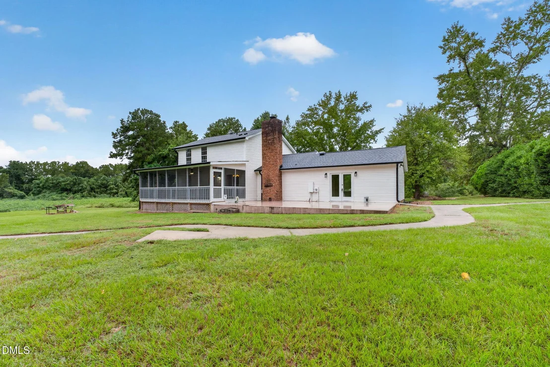 Photo of 9668 Covered Bridge Road