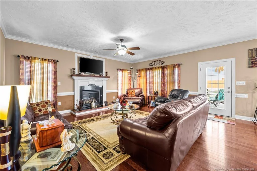 Photo of 605 Oakridge Drive