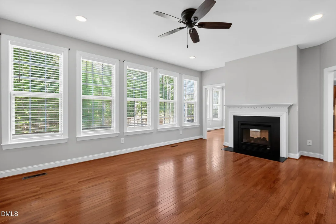 Photo of 370 Long View Drive