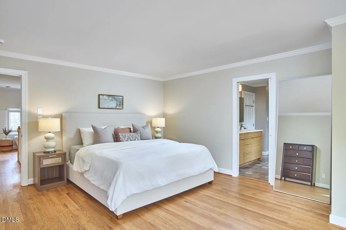 Photo of 4323 Thetford Road