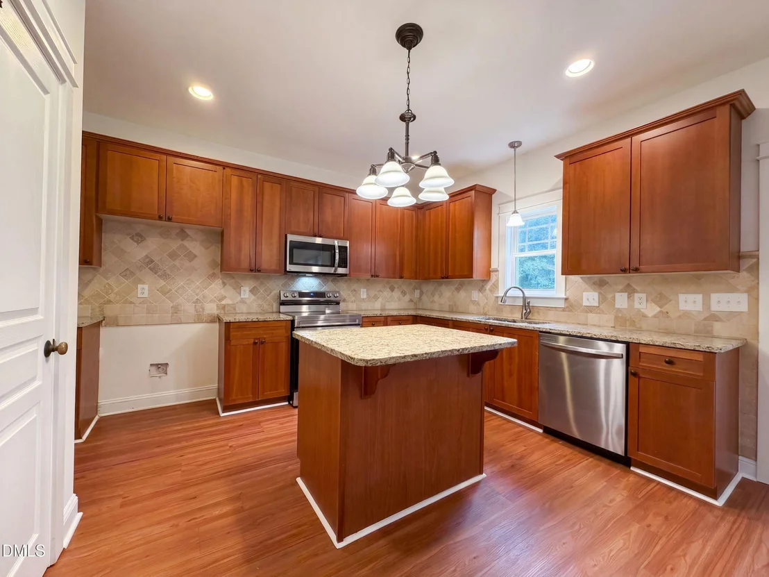 Photo of 352 Collinsworth Drive