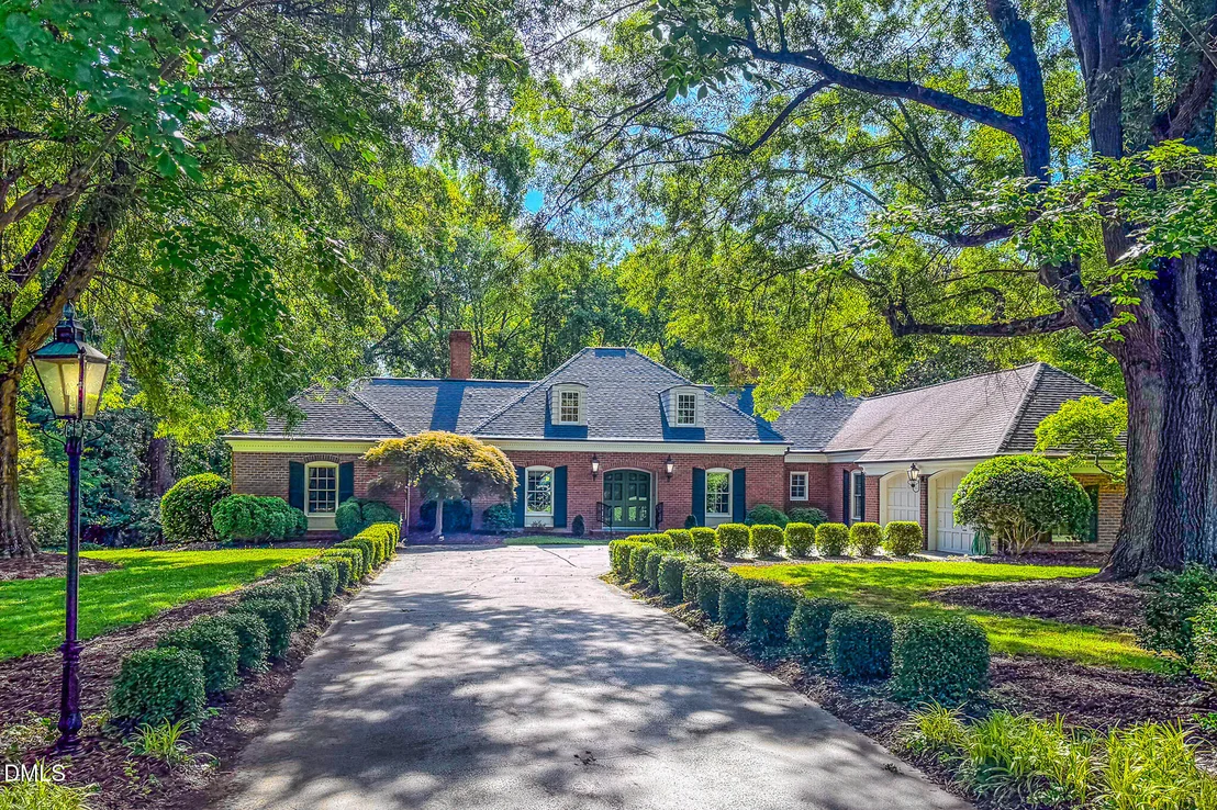 Photo of 382 Wimbledon Drive