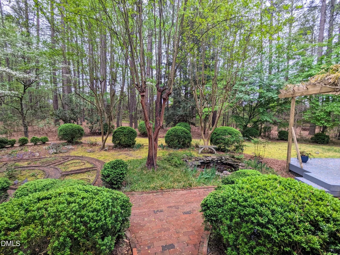 Photo of 4901 Stoneridge Drive