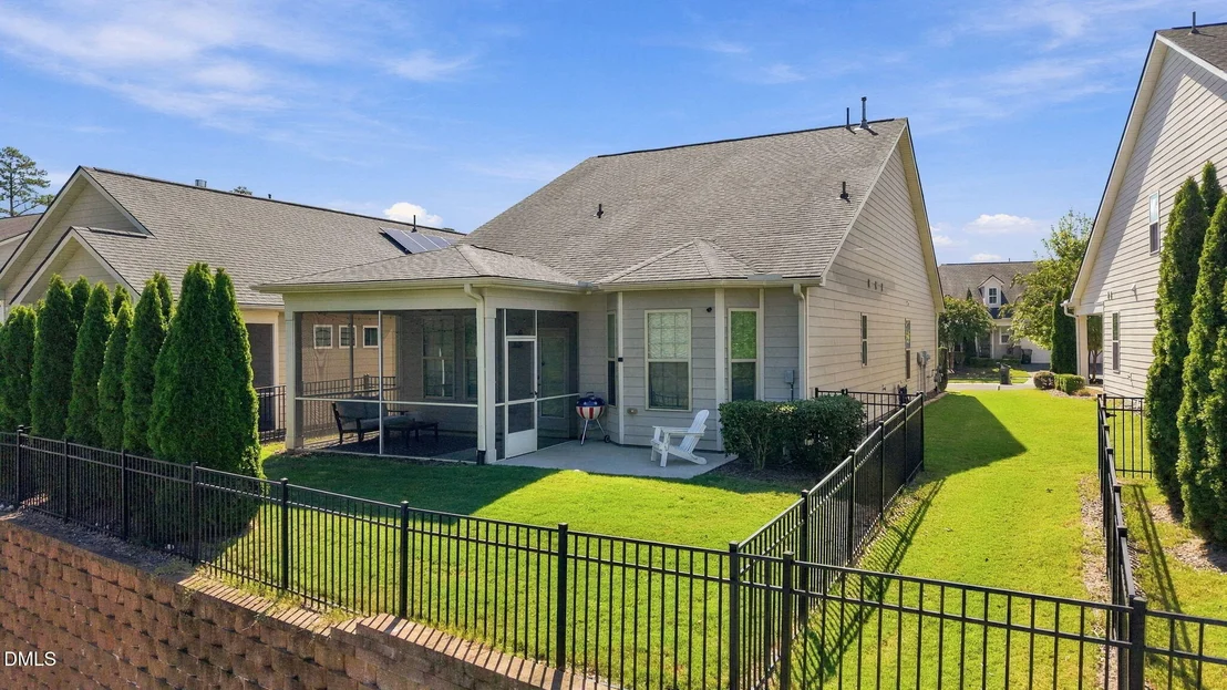 Photo of 1033 Cuthbert Lane