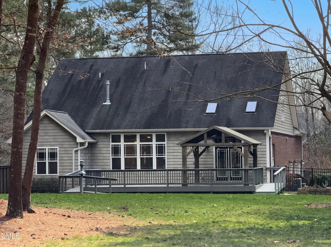 Photo of 1001 Lake Valley Drive