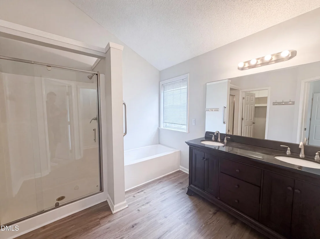 Photo of 4549 Drewbridge Way