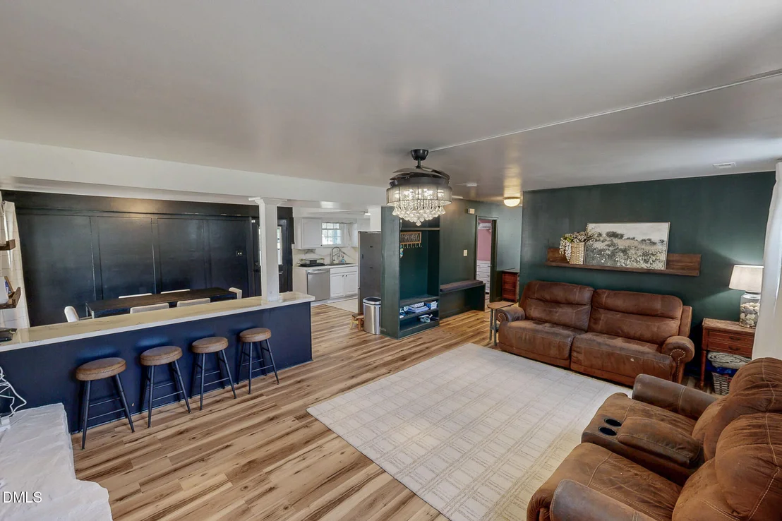 Photo of 1641 Oak Grove Road