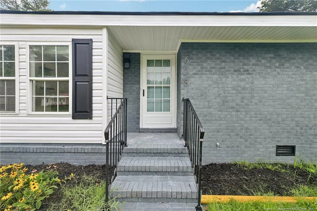 Photo of 628 Goodyear Drive
