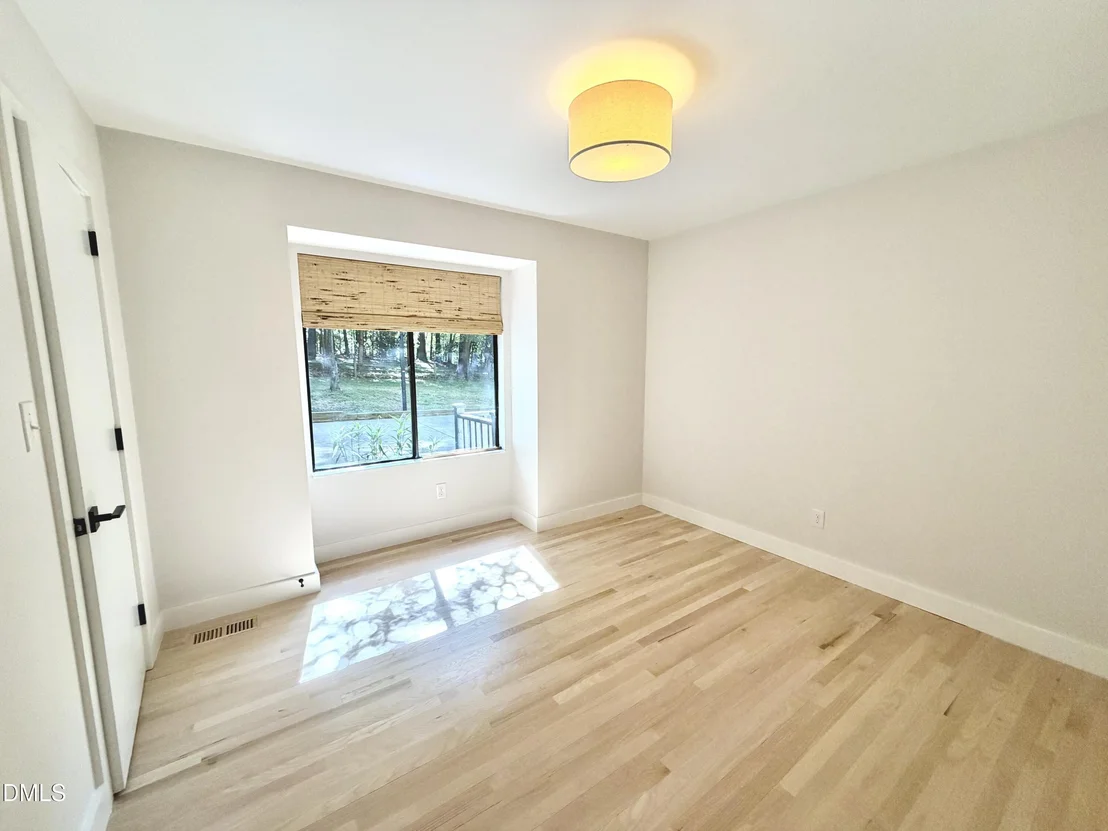 Photo of 141 Dixie Drive