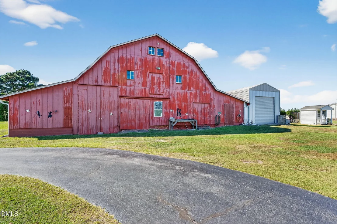 Photo of 1190 Sanders Road