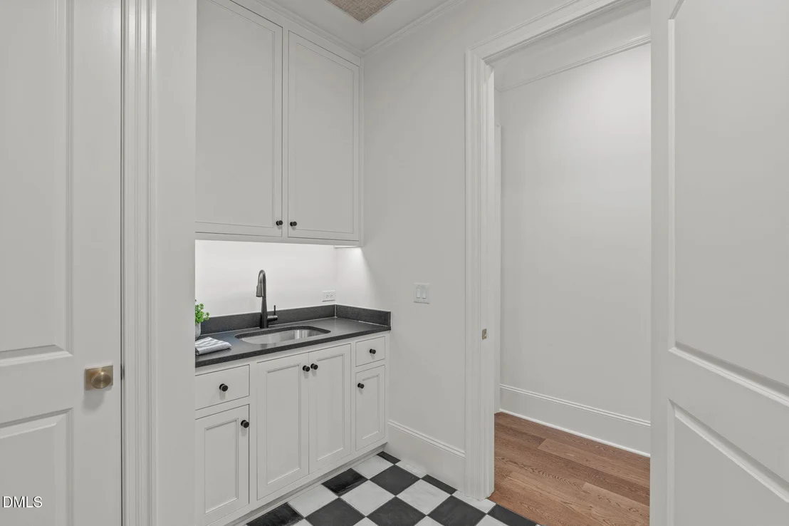 Photo of 6832 Greystone Drive