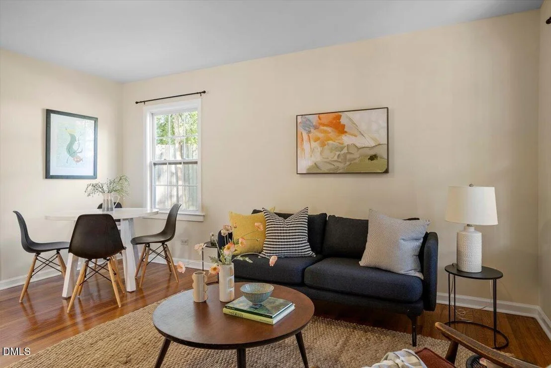 Photo of 1512 London Circle