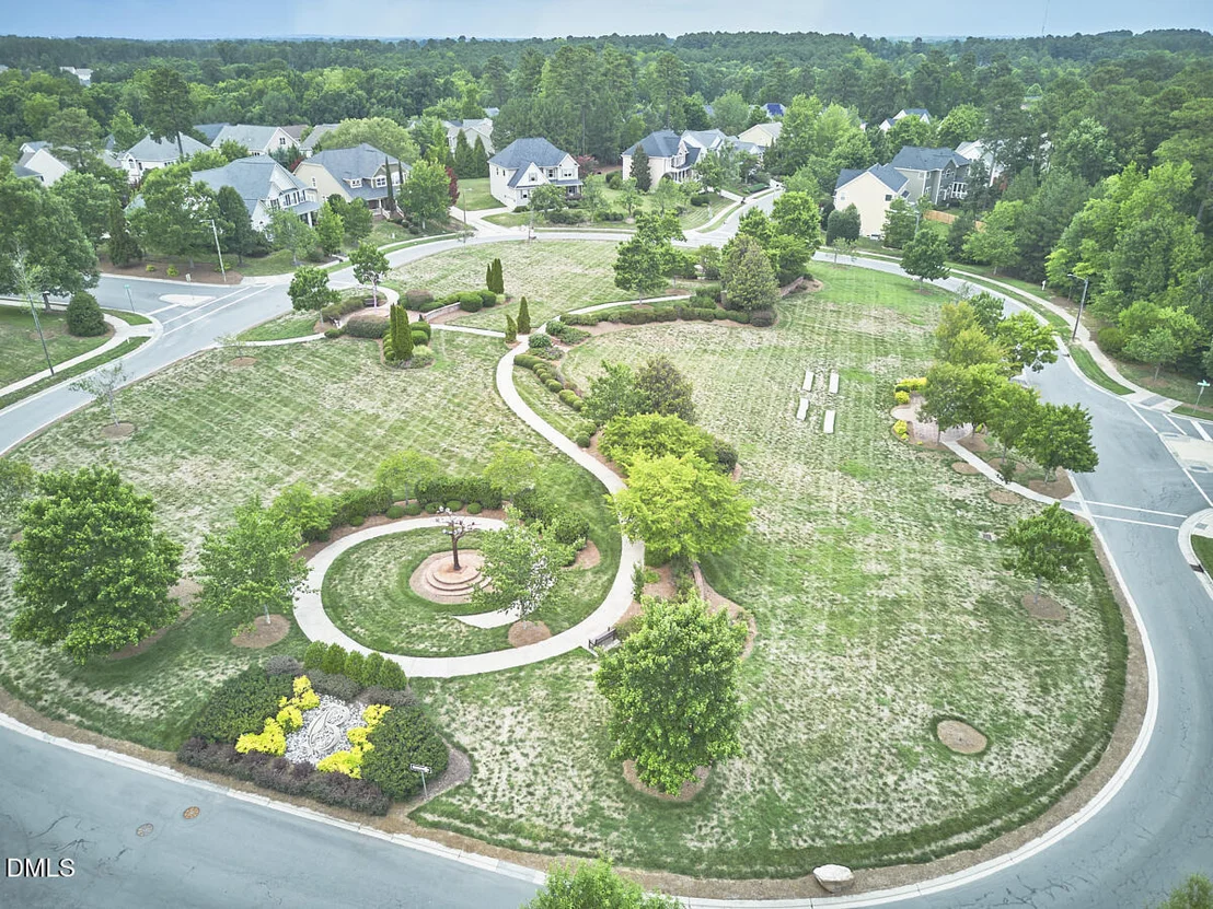 Photo of 2106 Hemlock Hill Drive