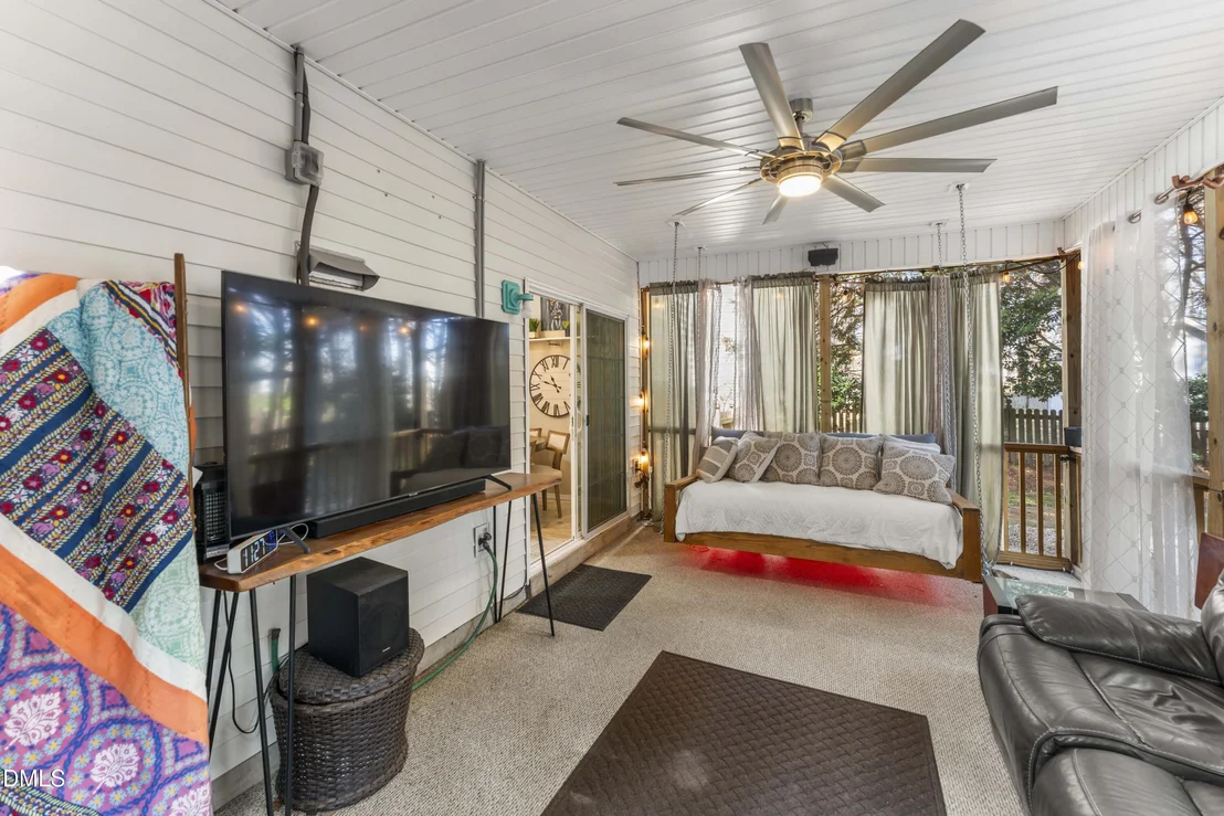 Photo of 3045 Buttonwood Lane