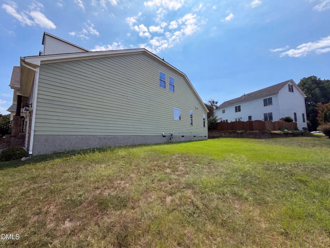 Photo of 1304 Litchborough Way