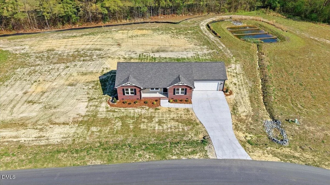 Photo of 104 Grace Pond Avenue