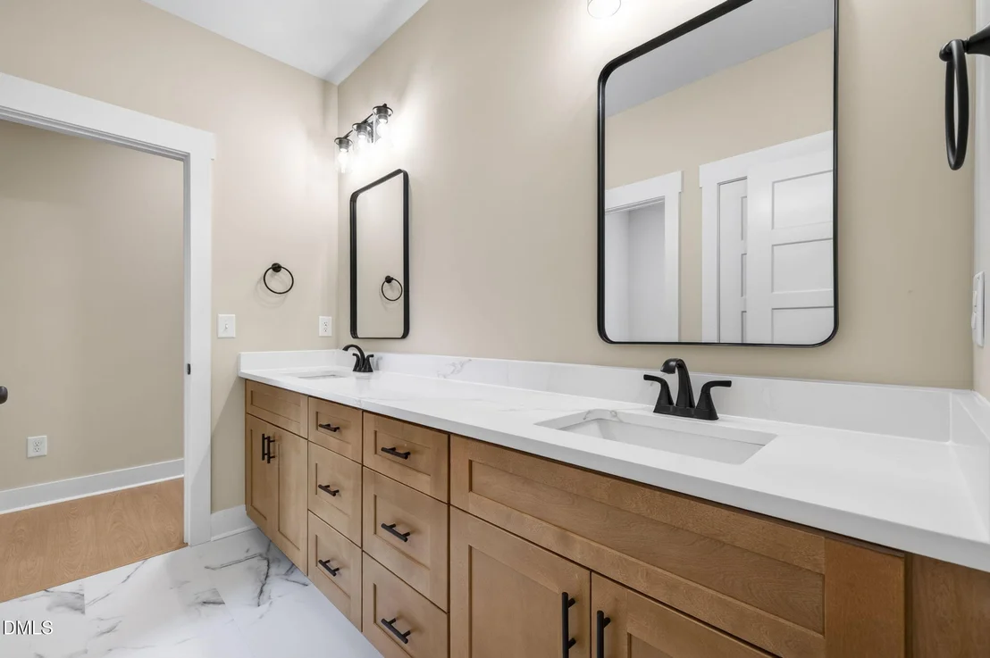 Photo of 175 Hillstead Way