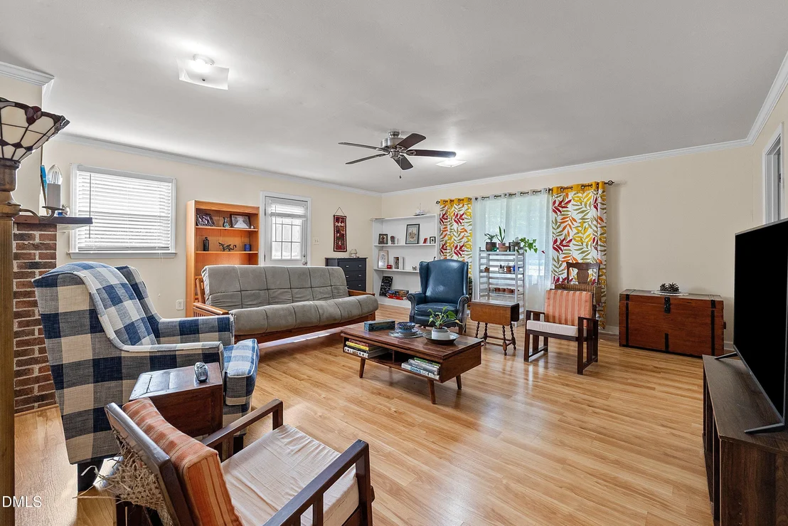 Photo of 6324 Tryon Road