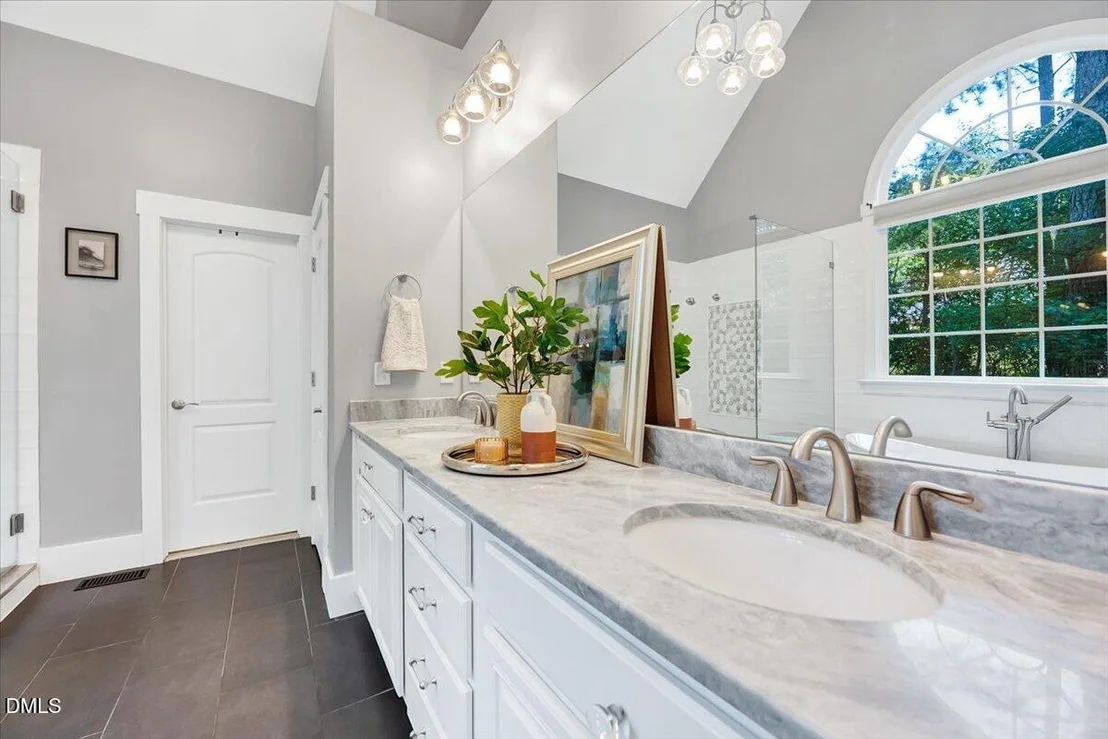 Photo of 140 Rivers Edge Drive