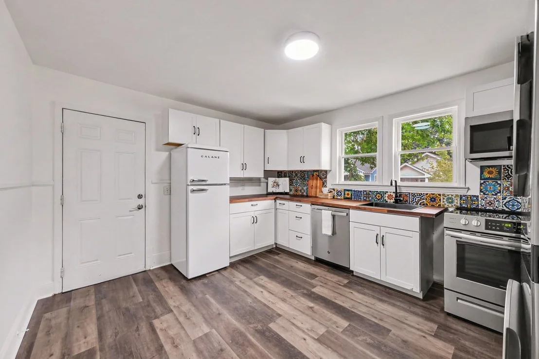 Photo of 415 N Guthrie Avenue
