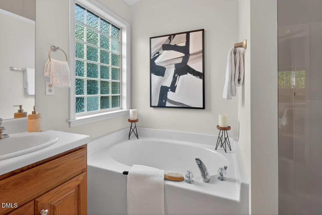 Photo of 2505 Summit Drive