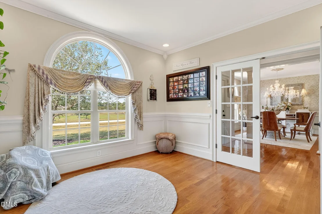 Photo of 296 Shoreline Drive