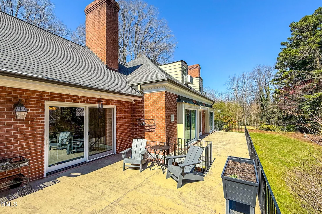 Photo of 382 Wimbledon Drive