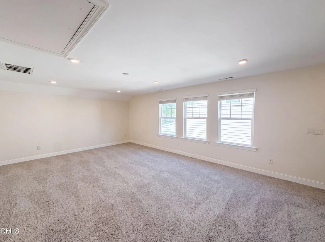 Photo of 1337 Farm Pond Trail