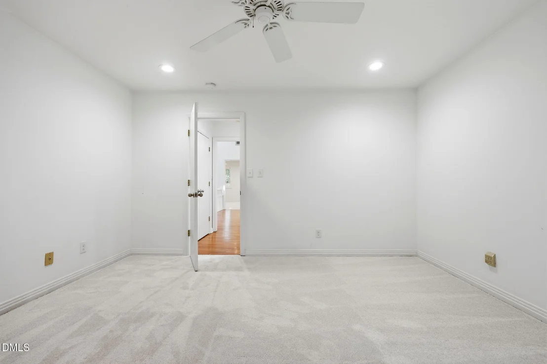 Photo of 910 Tarik Drive