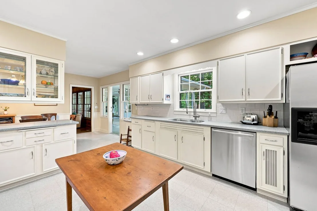 Photo of 3605 Rugby Road