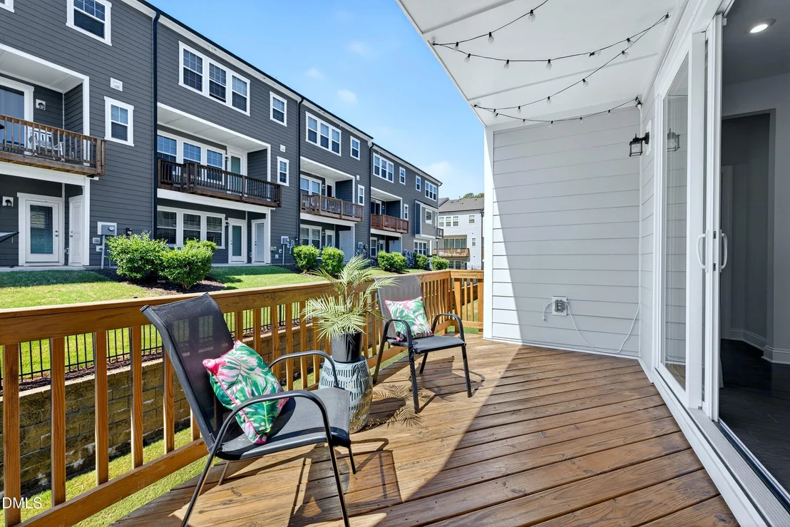 Photo of 1063 Danvers Loop