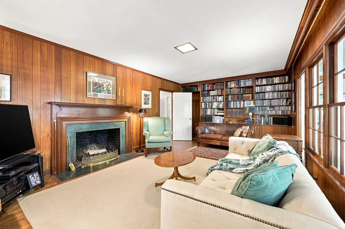 Photo of 3605 Rugby Road