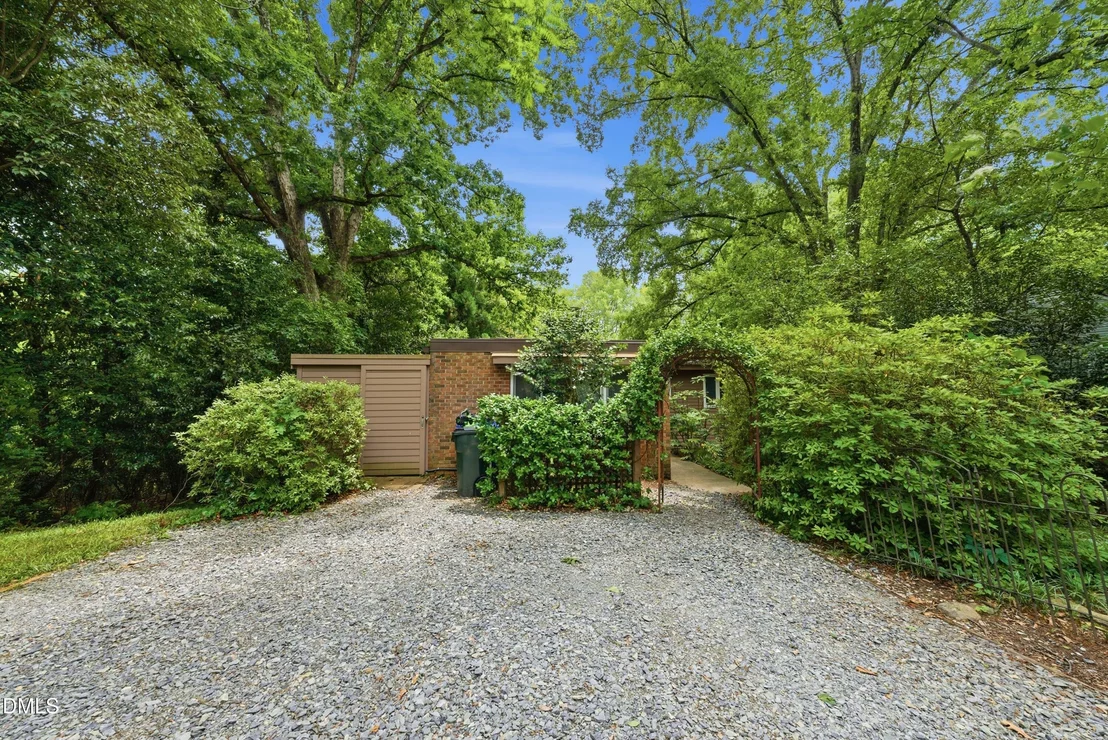 Photo of 16 Davie Circle