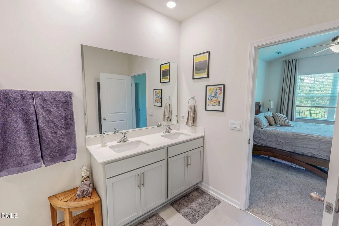 Photo of 1017 Broadlands Way
