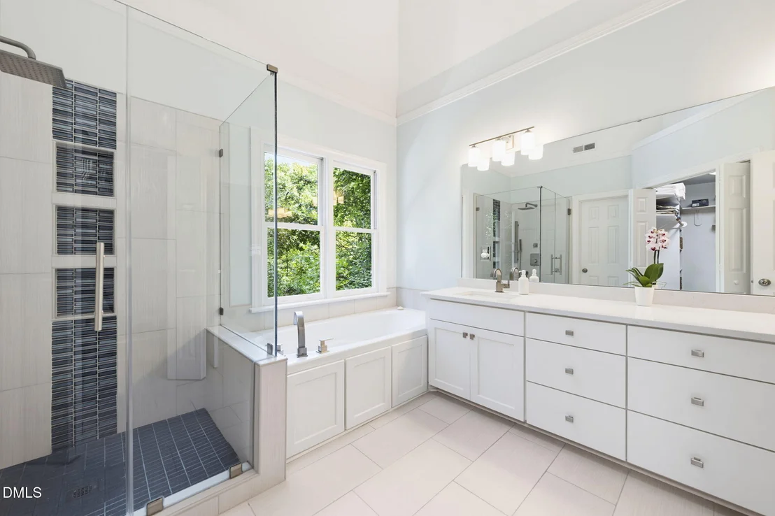 Photo of 314 Highlands Bluffs Drive