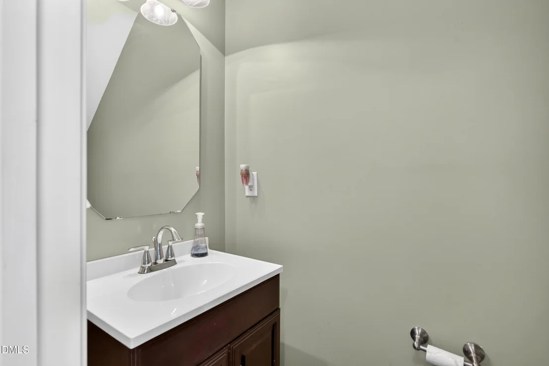 Photo of 2509 Covington Loop