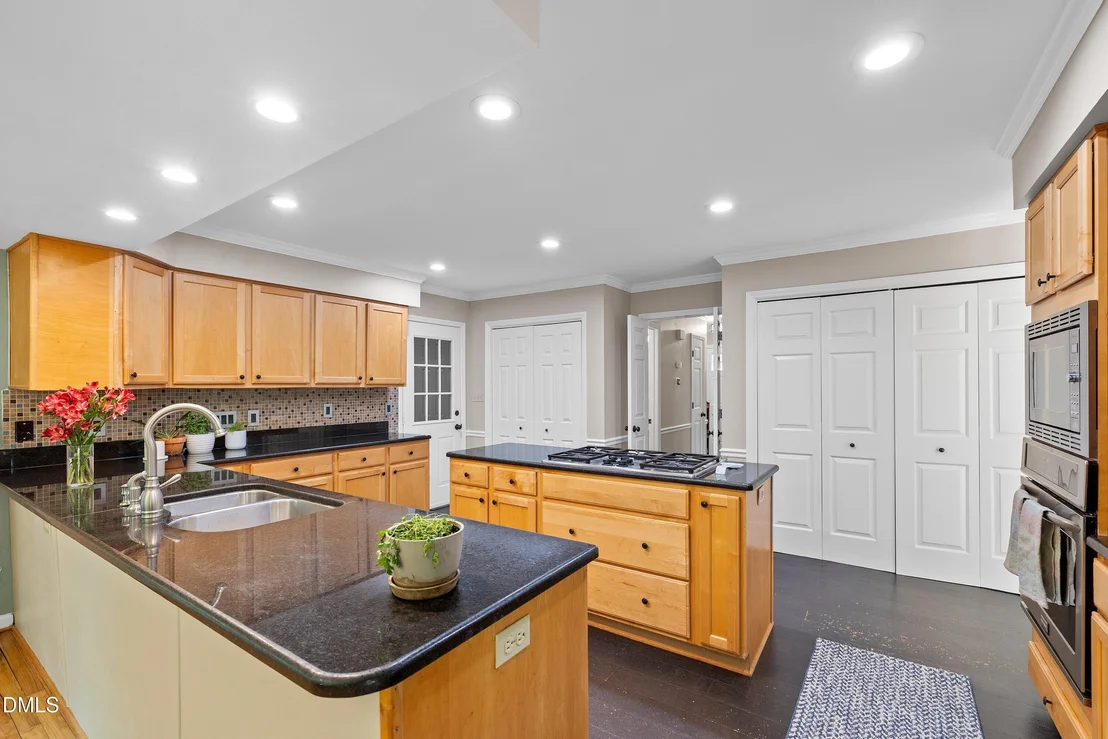 Photo of 5321 Oakbrook Drive