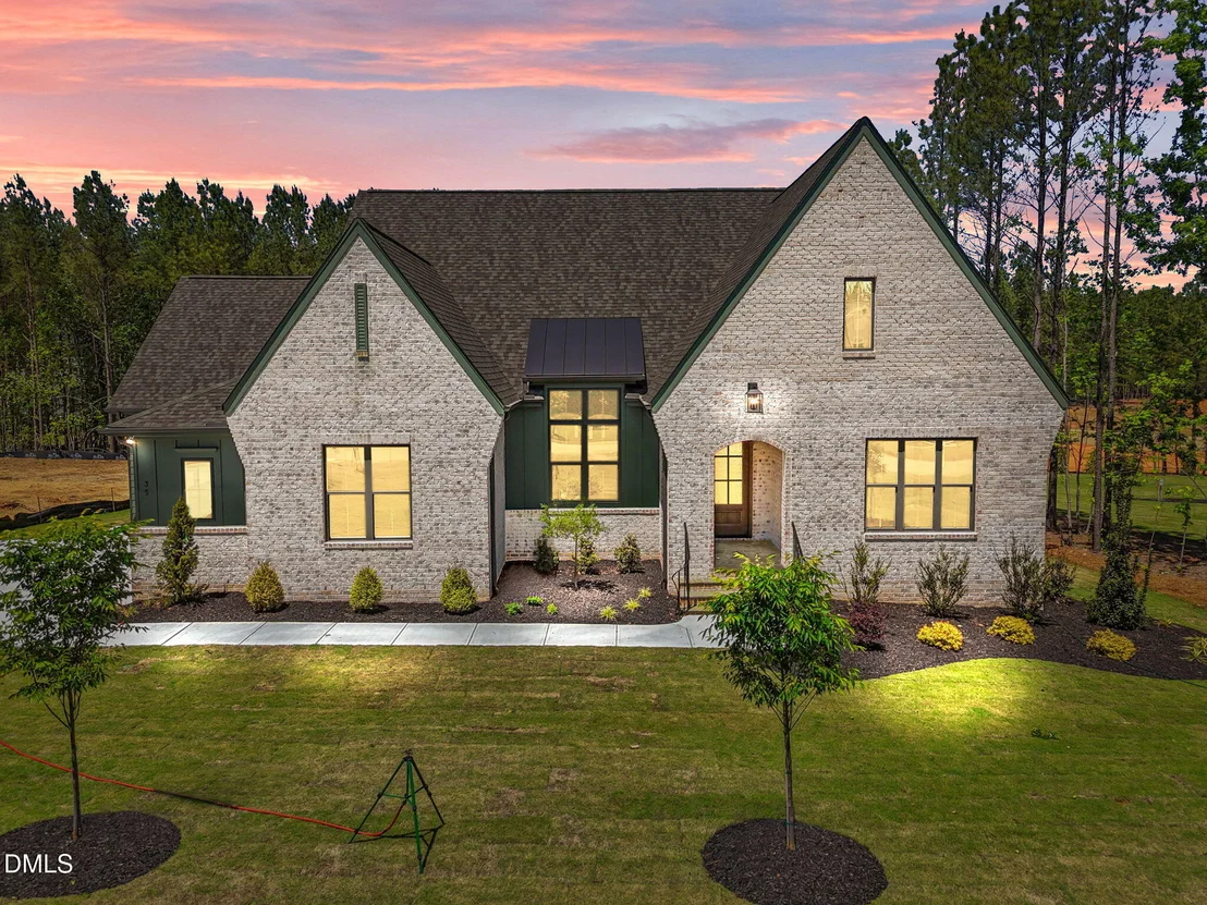 Photo of 35 Spanish Oak Drive
