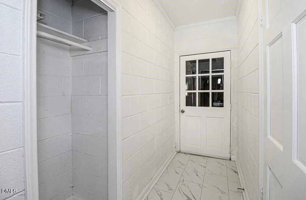 Photo of 805 River Road