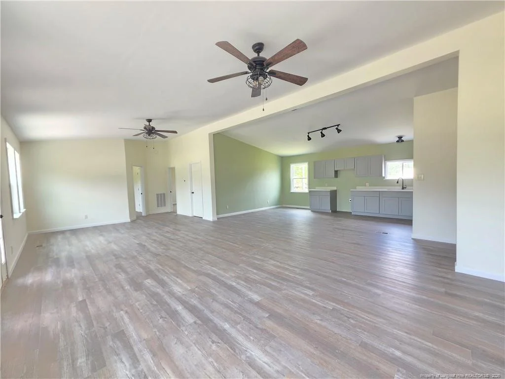 Photo of 190 Deaton Road