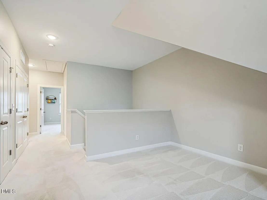 Photo of 637 Future Islands Way