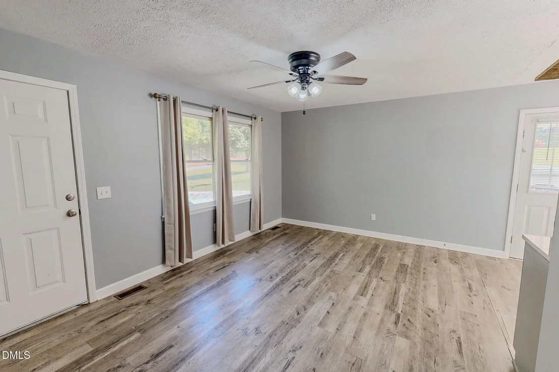 Photo of 405 Marvin Gill Road