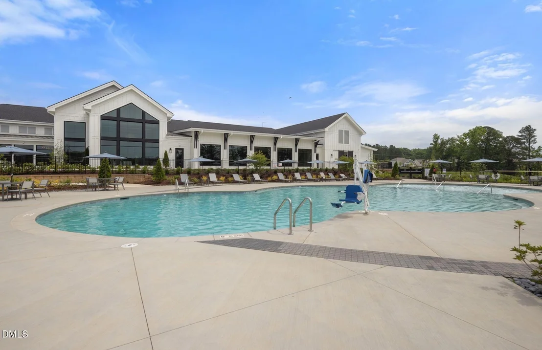Photo of 1023 Steeplechase Boulevard