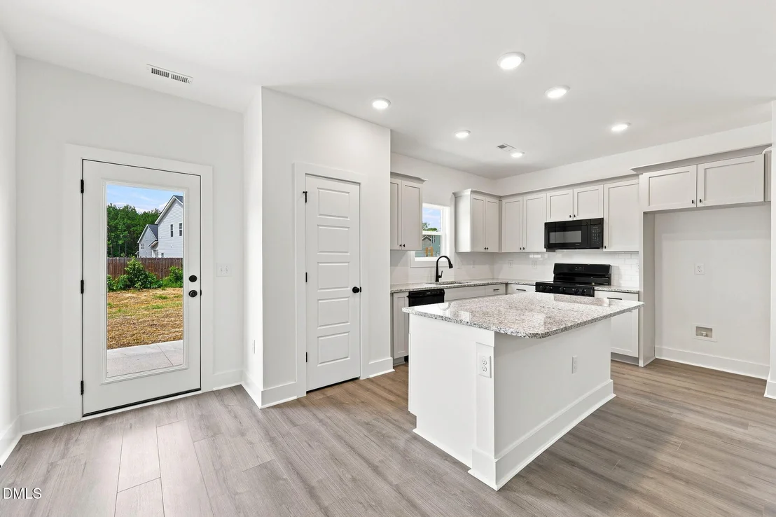 Photo of 16 Loganberry Avenue