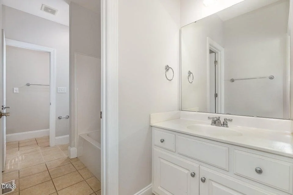 Photo of 1096 Silverleaf Drive