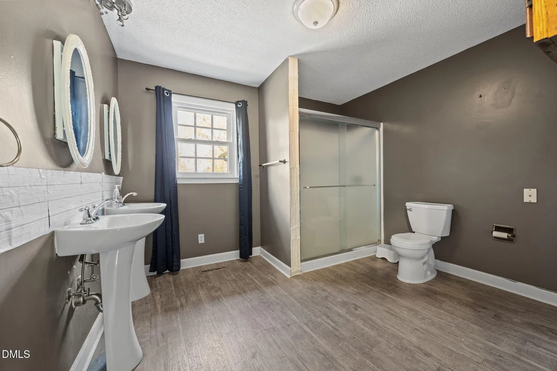 Photo of 750 Greenleaf Road