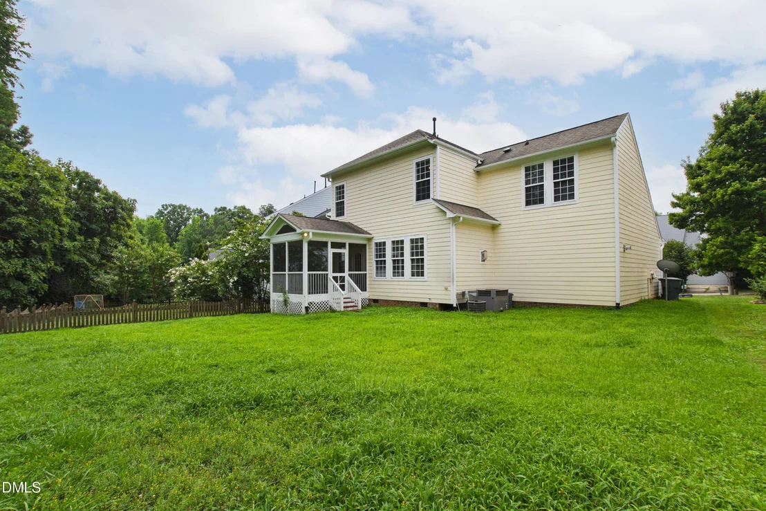 Photo of 118 N Fields Circle